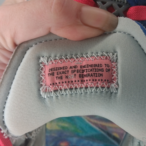 Nike - Picture 3 of 11